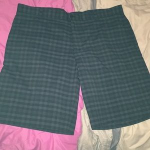 Nike Men’s stay dry golf 🏌️ shorts. Size 40
